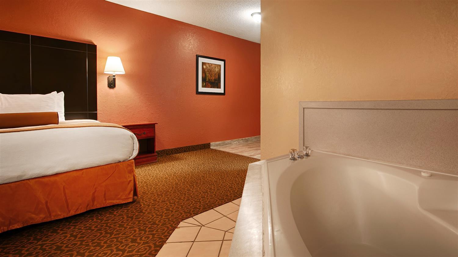 Best Western Gardendale Exterior photo