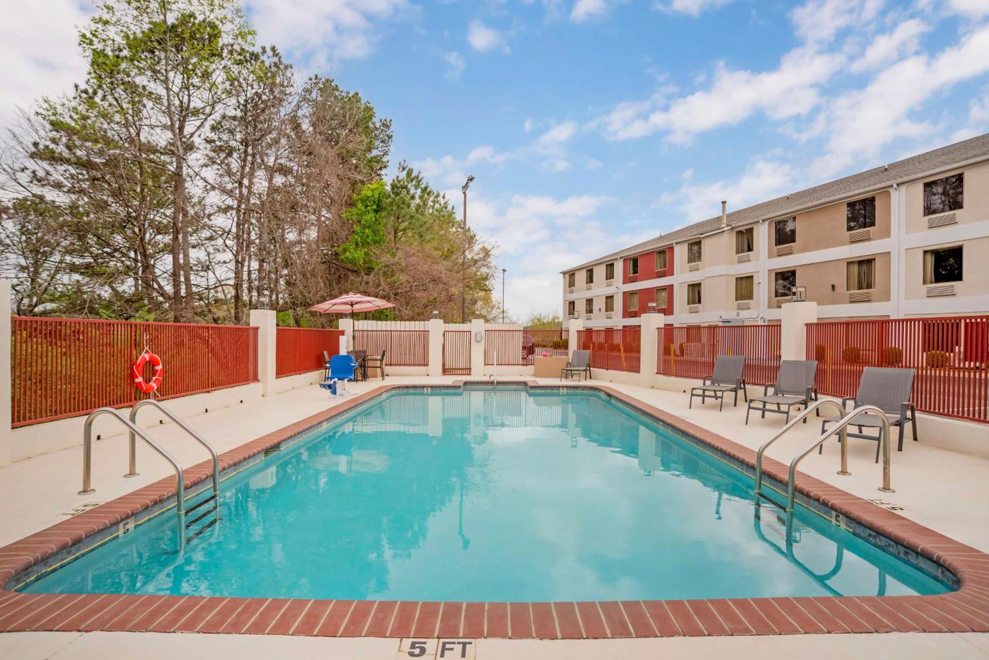 Best Western Gardendale Exterior photo