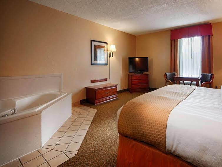 Best Western Gardendale Exterior photo